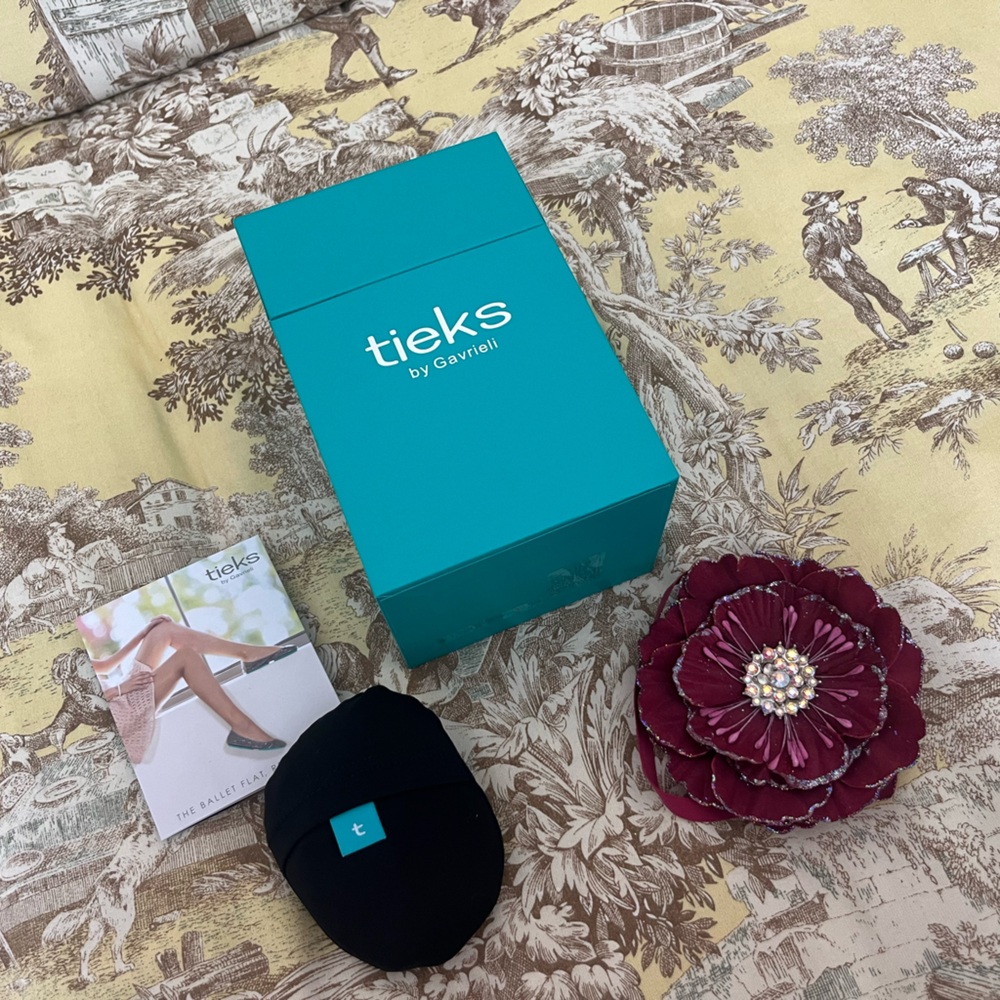 Tieks Box with Flower- NO SHOES INCLUDED